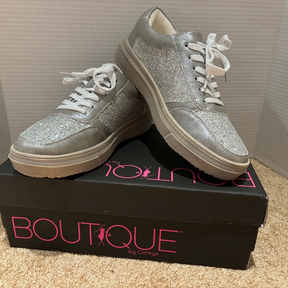 NWT Corky’s Metallic Silver sneaker size 8